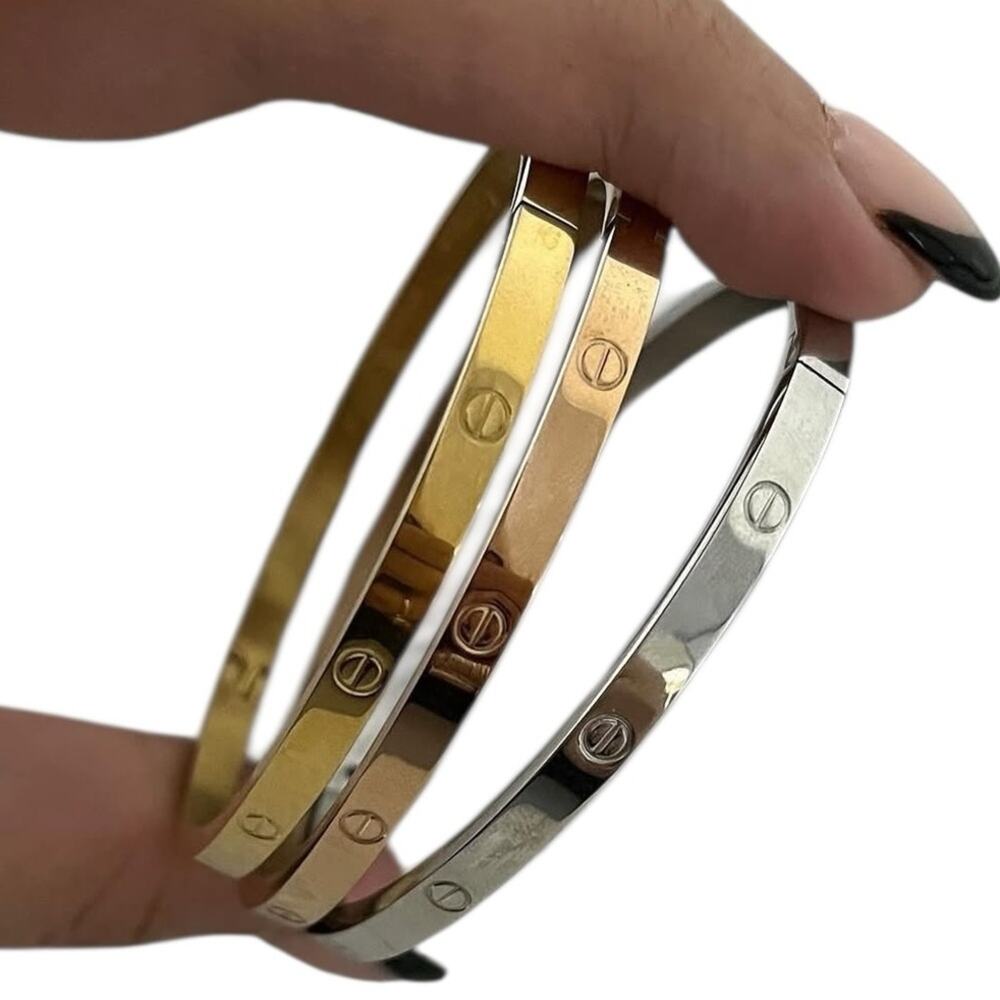 Stamped Love Thin Gold Bangle Bracelet No Stones - Picture 10 of 12
